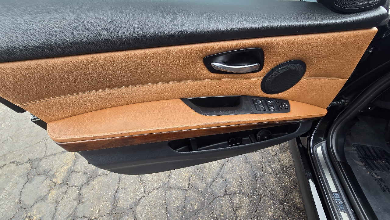 BMW 3-Series 328i xDrive SA 2011