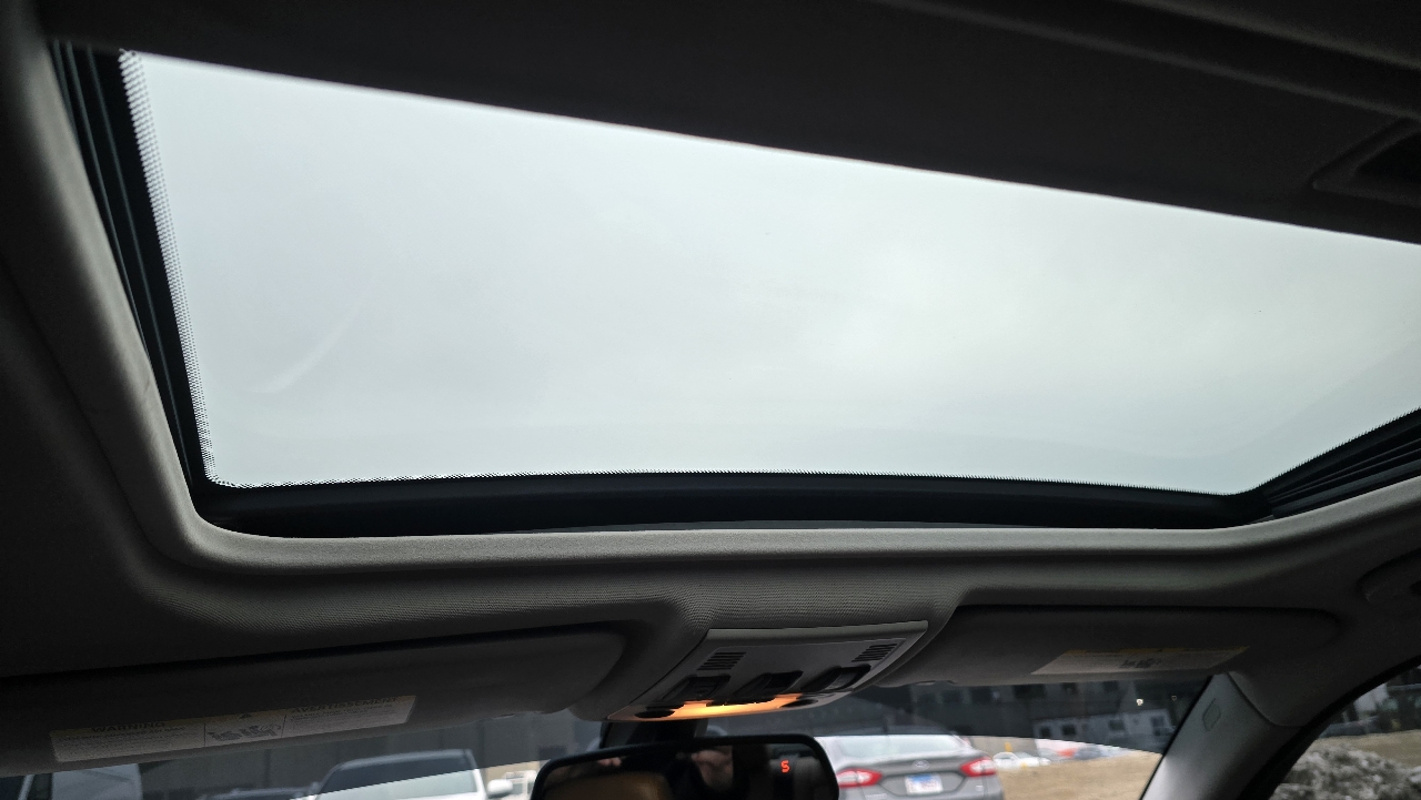 BMW 3-Series 328i xDrive SA 2011