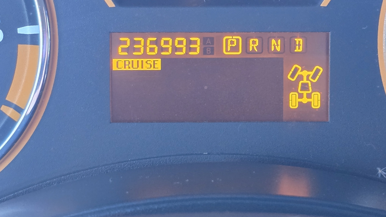 Nissan Armada SL 4WD 2011