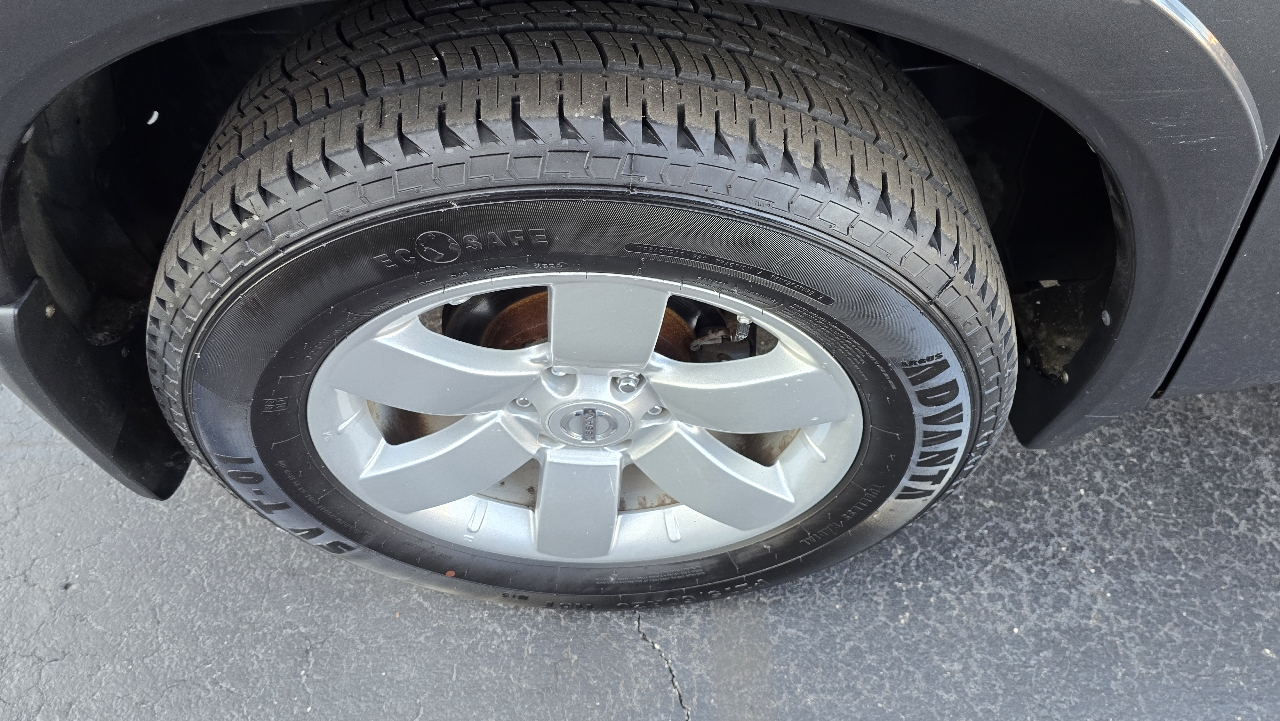 Nissan Armada SL 4WD 2011