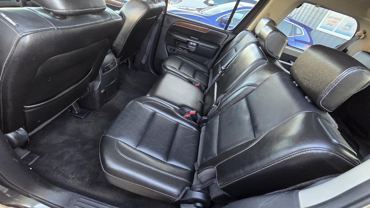 Nissan Armada SL 4WD 2011