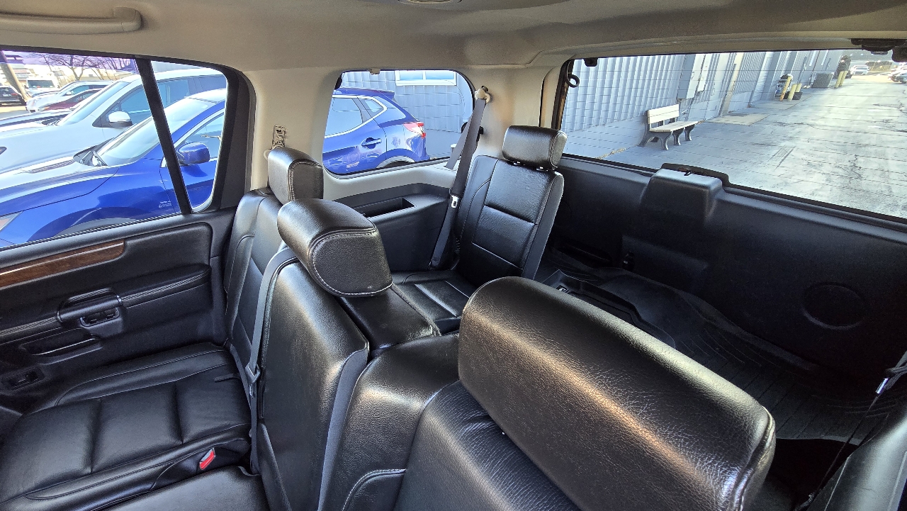 Nissan Armada SL 4WD 2011