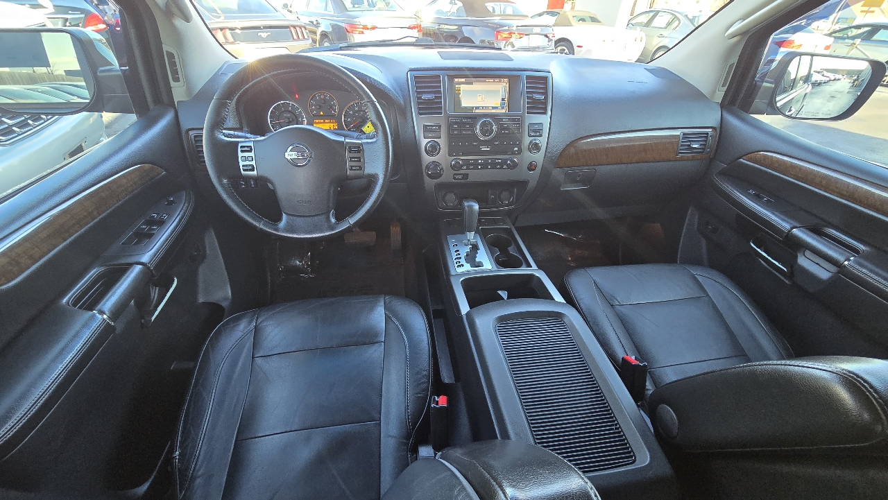 Nissan Armada SL 4WD 2011