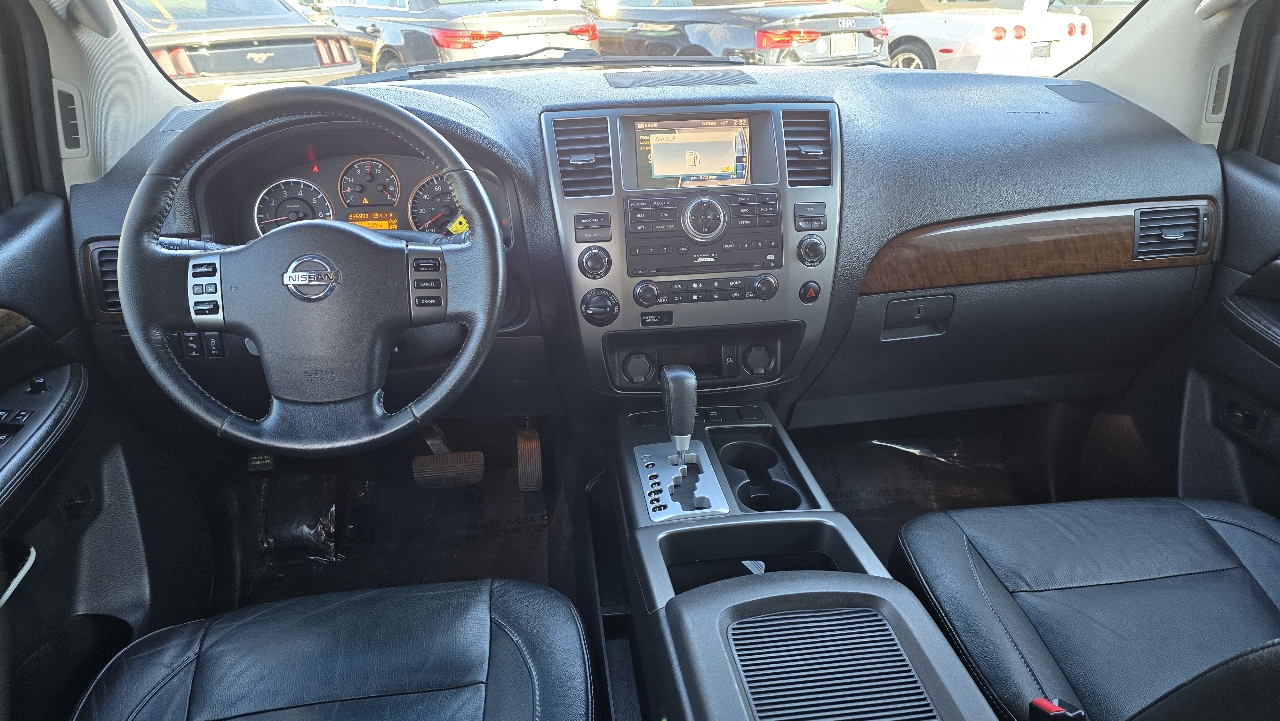 Nissan Armada SL 4WD 2011