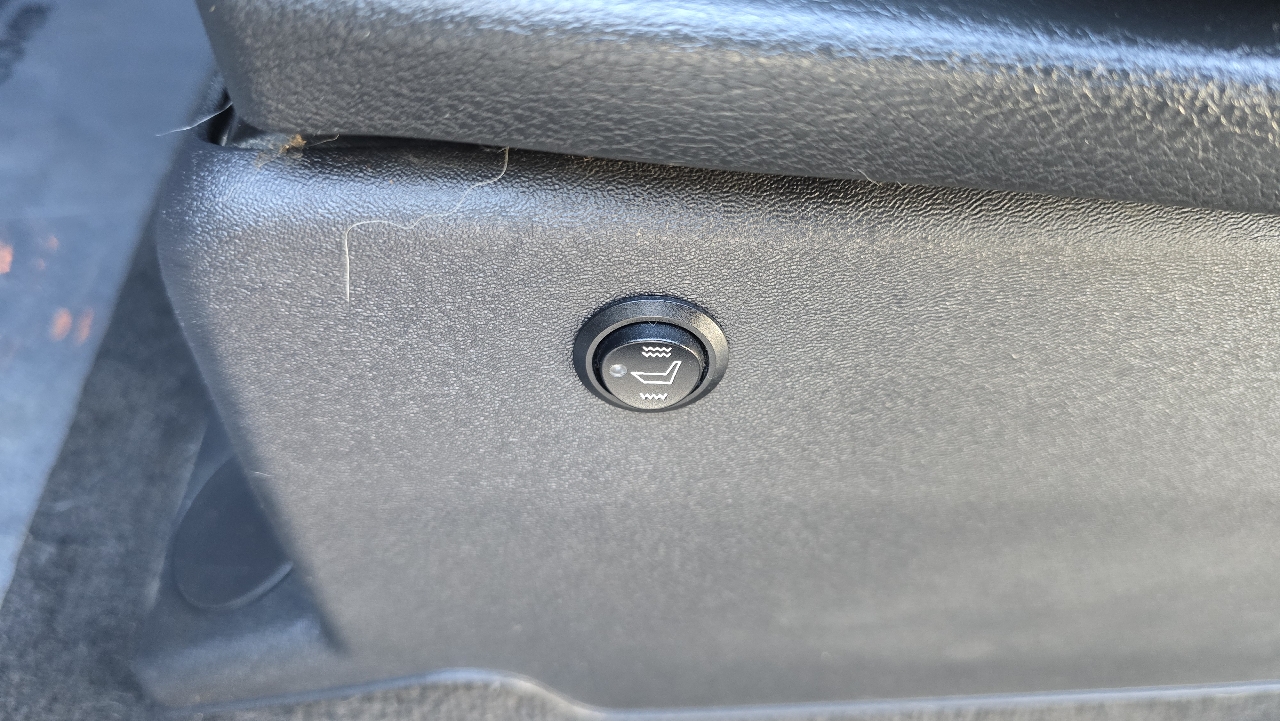 Nissan Armada SL 4WD 2011