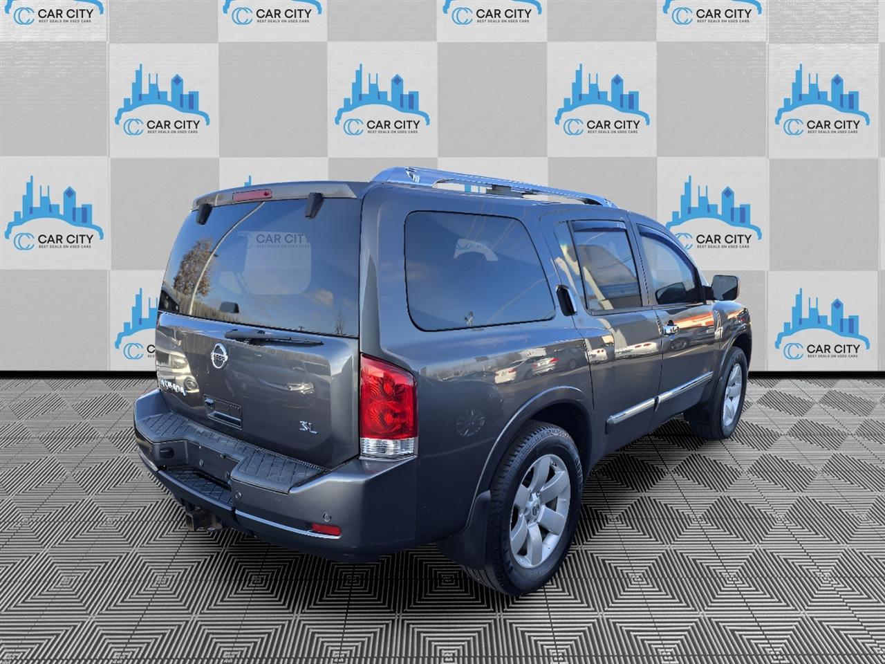 Nissan Armada SL 4WD 2011