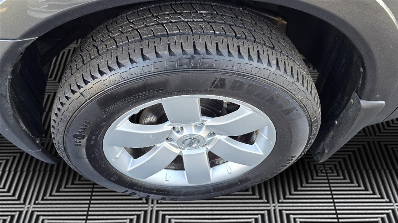 Nissan Armada SL 4WD 2011