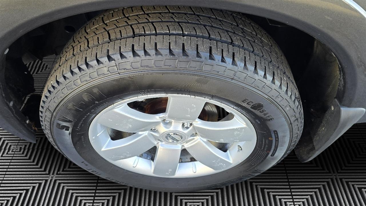 Nissan Armada SL 4WD 2011