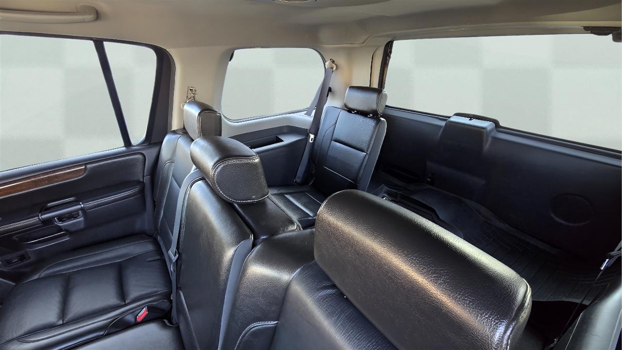 Nissan Armada SL 4WD 2011