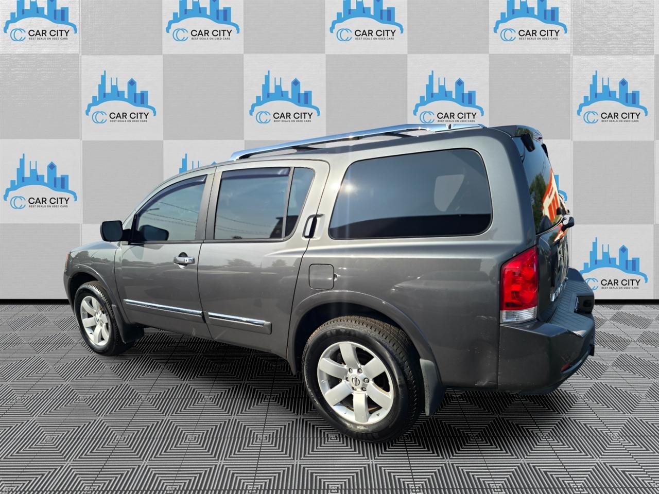 Nissan Armada SL 4WD 2011
