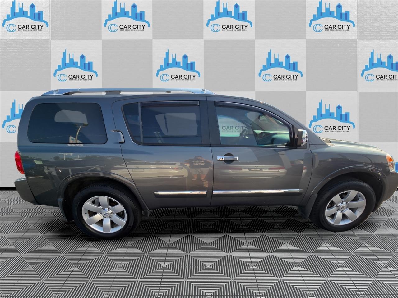 Nissan Armada SL 4WD 2011