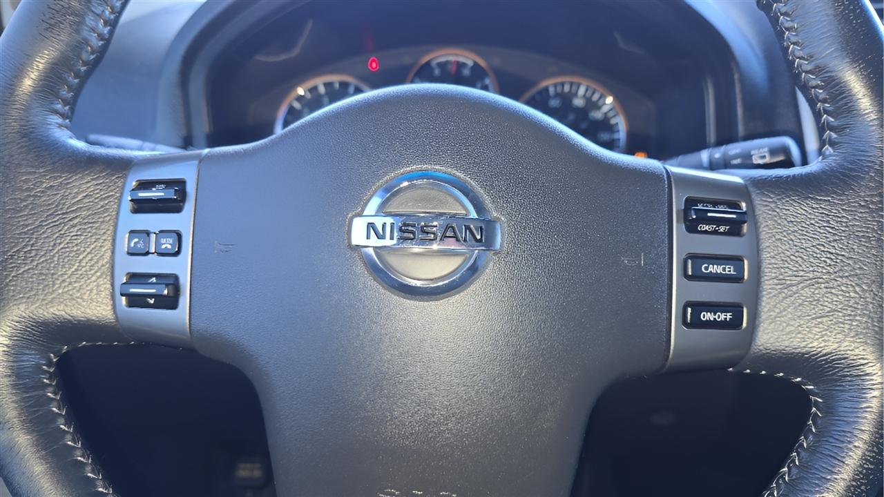 Nissan Armada SL 4WD 2011
