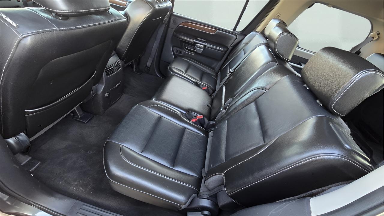Nissan Armada SL 4WD 2011