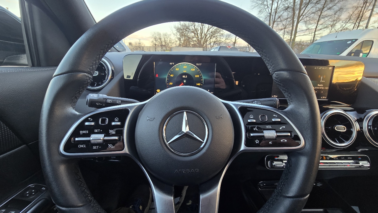 Mercedes-Benz GLA-Class GLA250 4MATIC 2021