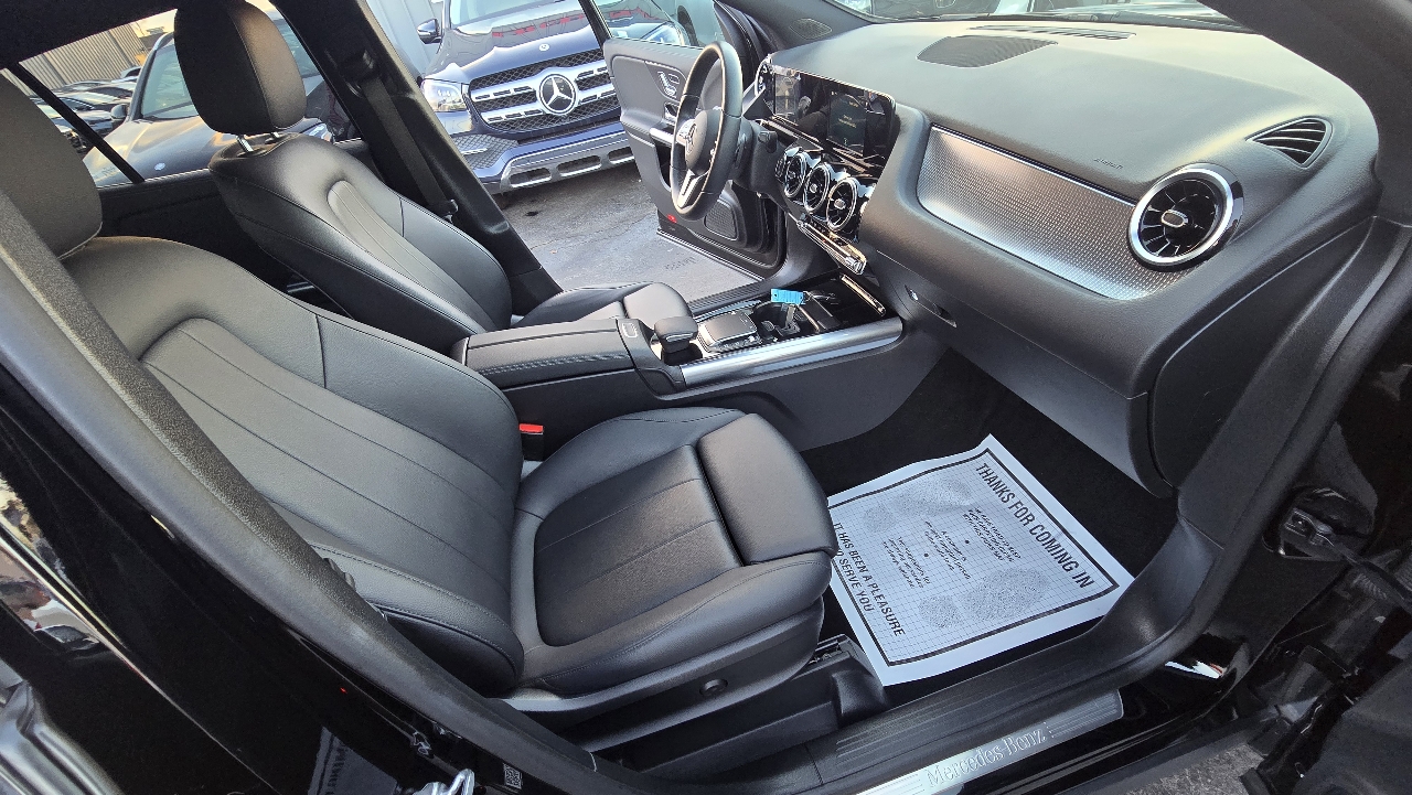 Mercedes-Benz GLA-Class GLA250 4MATIC 2021