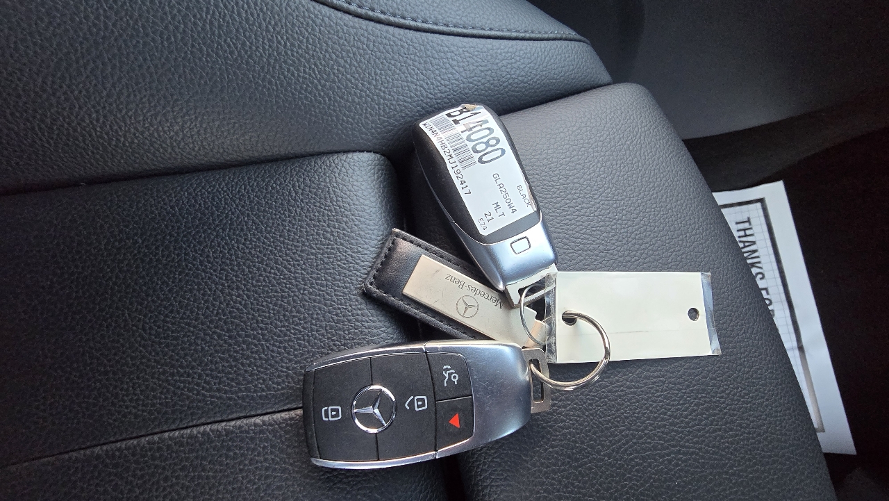 Mercedes-Benz GLA-Class GLA250 4MATIC 2021