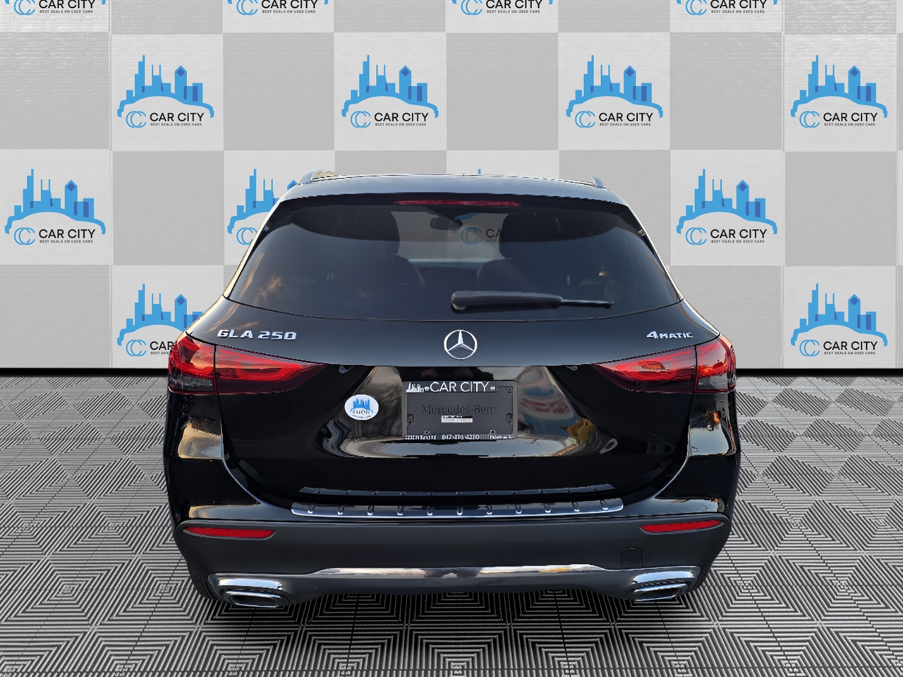 Mercedes-Benz GLA-Class GLA250 4MATIC 2021