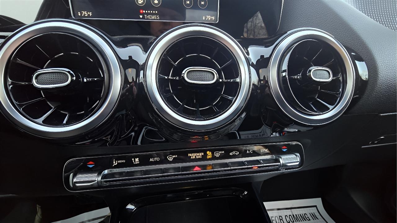 Mercedes-Benz GLA-Class GLA250 4MATIC 2021