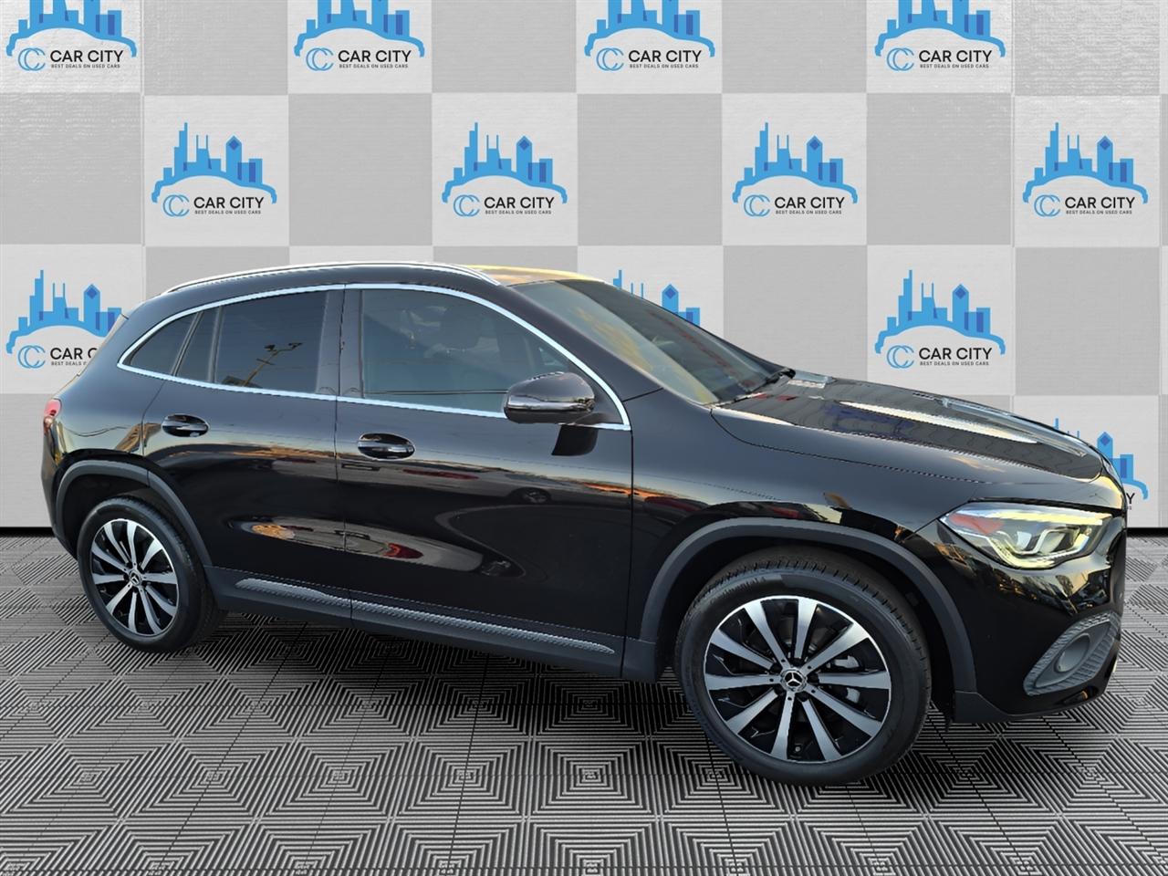 Mercedes-Benz GLA-Class GLA250 4MATIC 2021