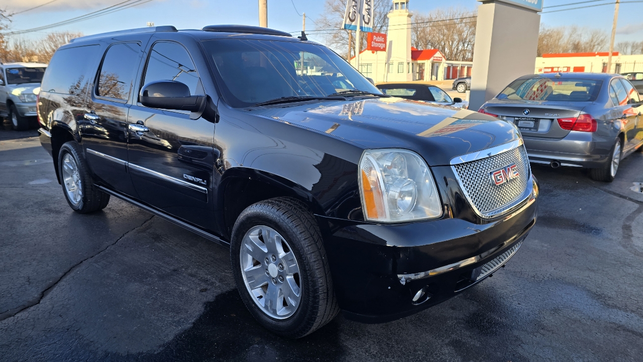 GMC Yukon Denali XL 4WD 2011
