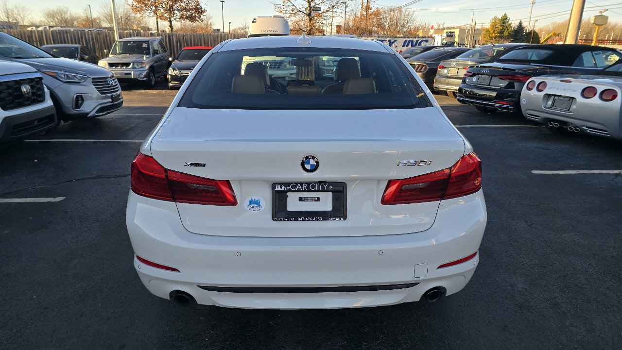 BMW 5-Series 530i xDrive 2020