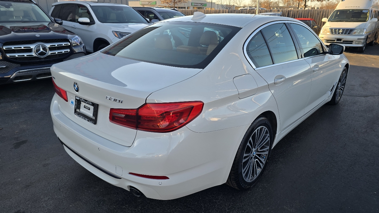 BMW 5-Series 530i xDrive 2020
