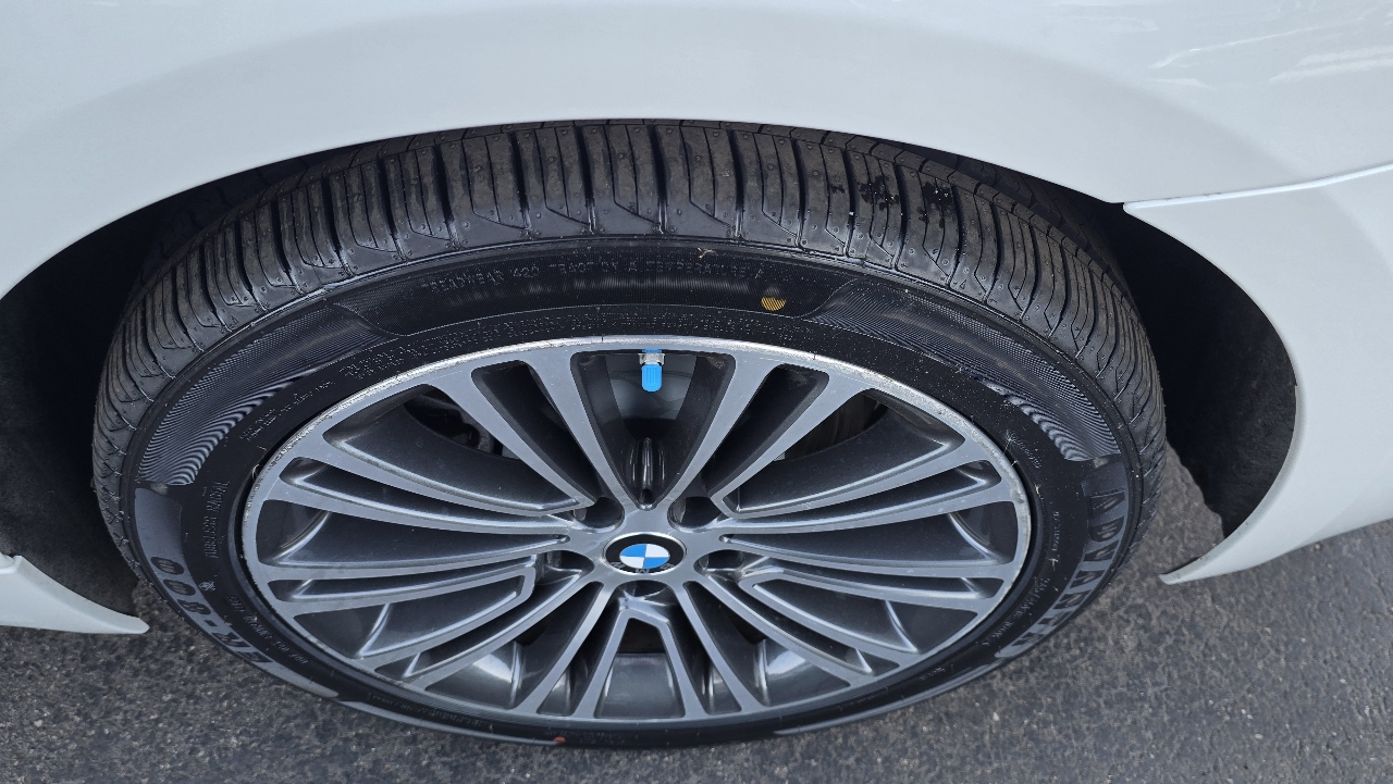 BMW 5-Series 530i xDrive 2020