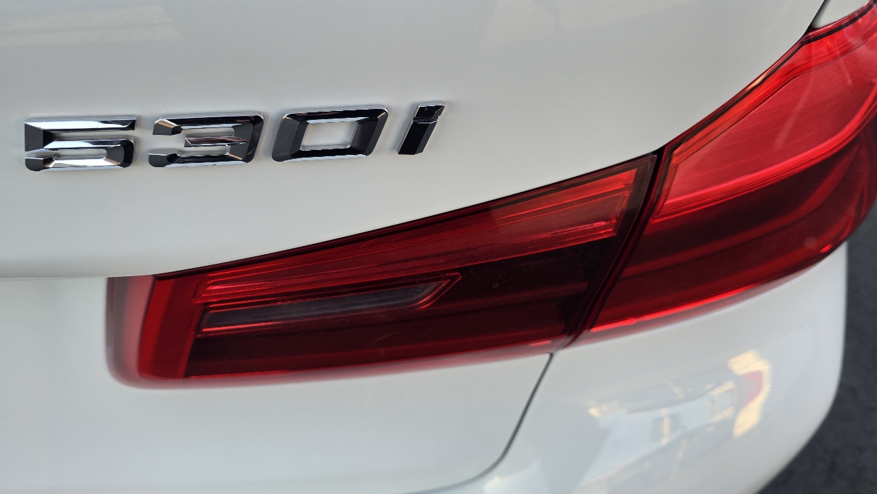 BMW 5-Series 530i xDrive 2020