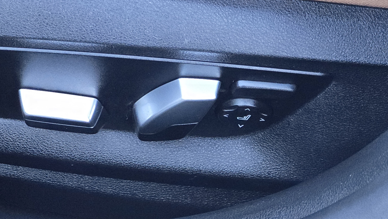 BMW 5-Series 530i xDrive 2020