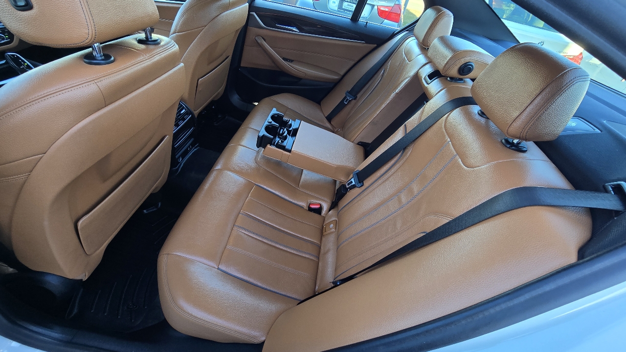 BMW 5-Series 530i xDrive 2020