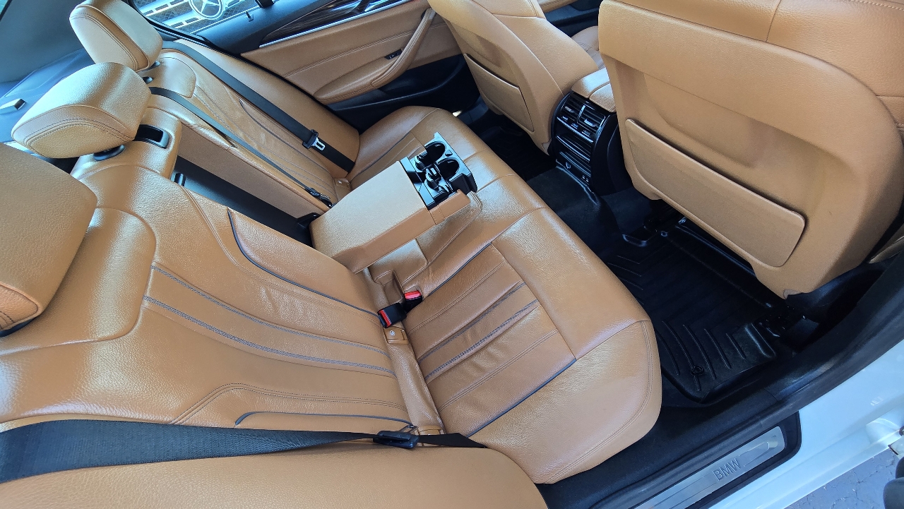 BMW 5-Series 530i xDrive 2020