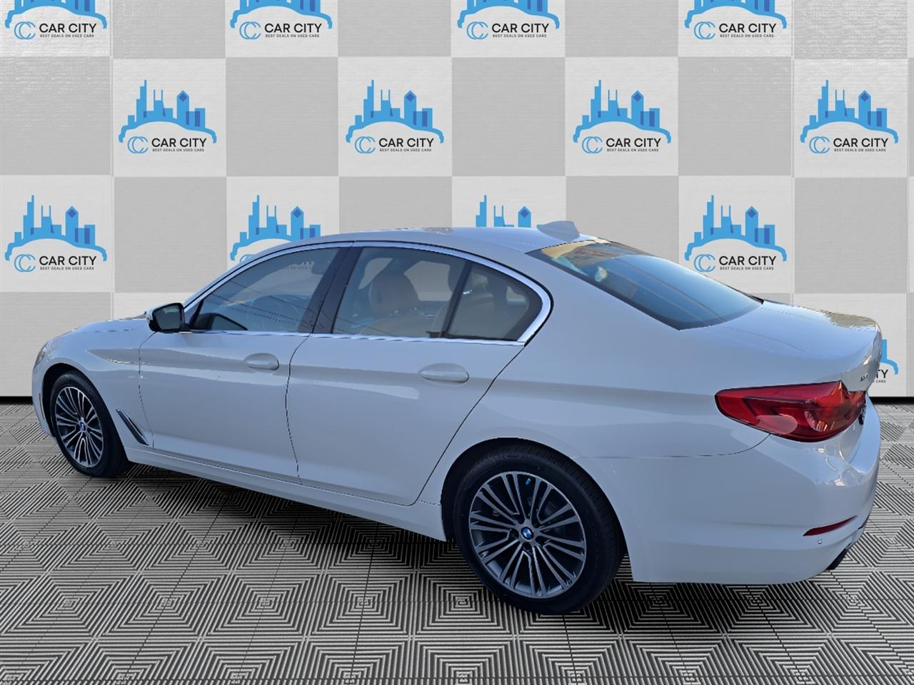 BMW 5-Series 530i xDrive 2020