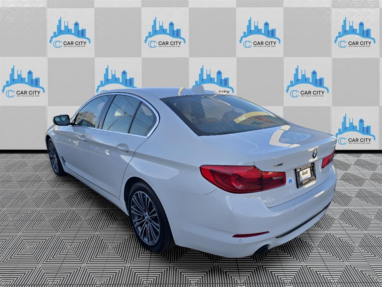 BMW 5-Series 530i xDrive 2020
