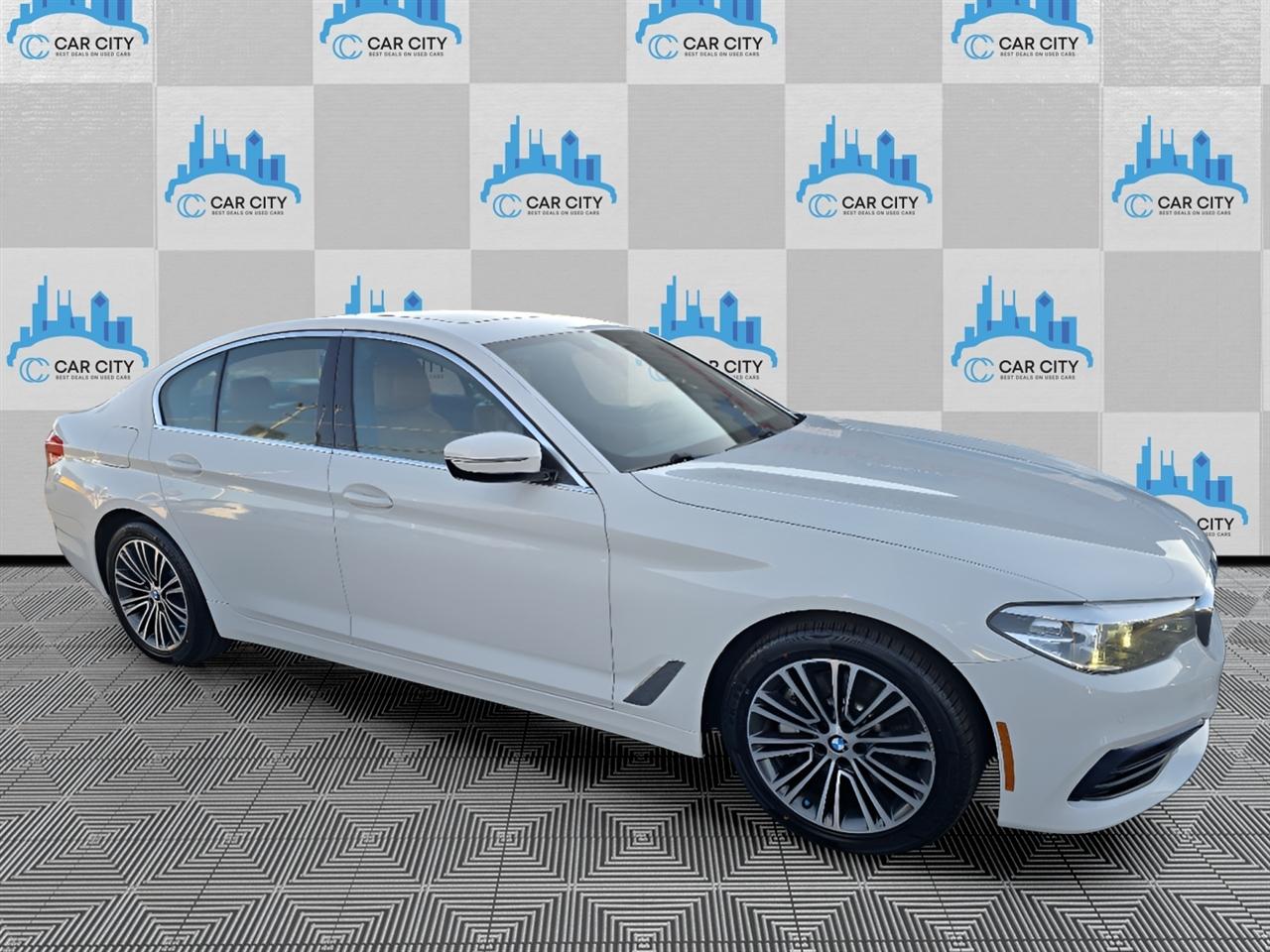 BMW 5-Series 530i xDrive 2020