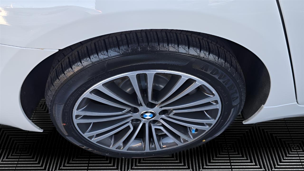 BMW 5-Series 530i xDrive 2020