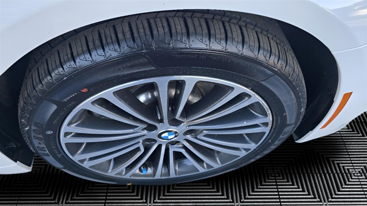 BMW 5-Series 530i xDrive 2020