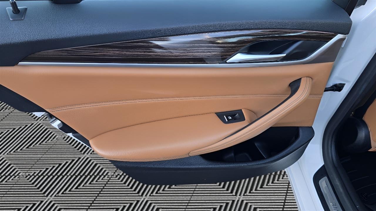 BMW 5-Series 530i xDrive 2020