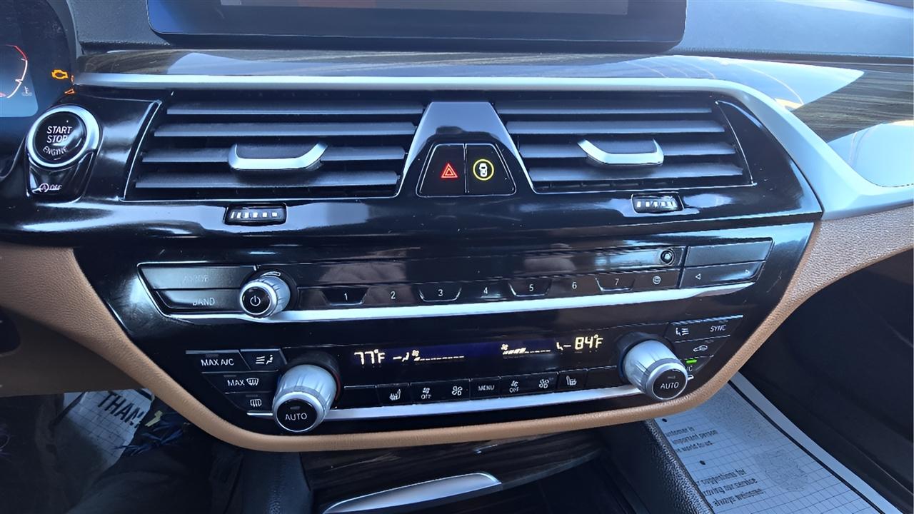 BMW 5-Series 530i xDrive 2020