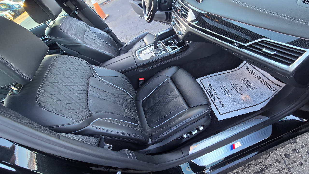 BMW 7-Series 750i xDrive 2019