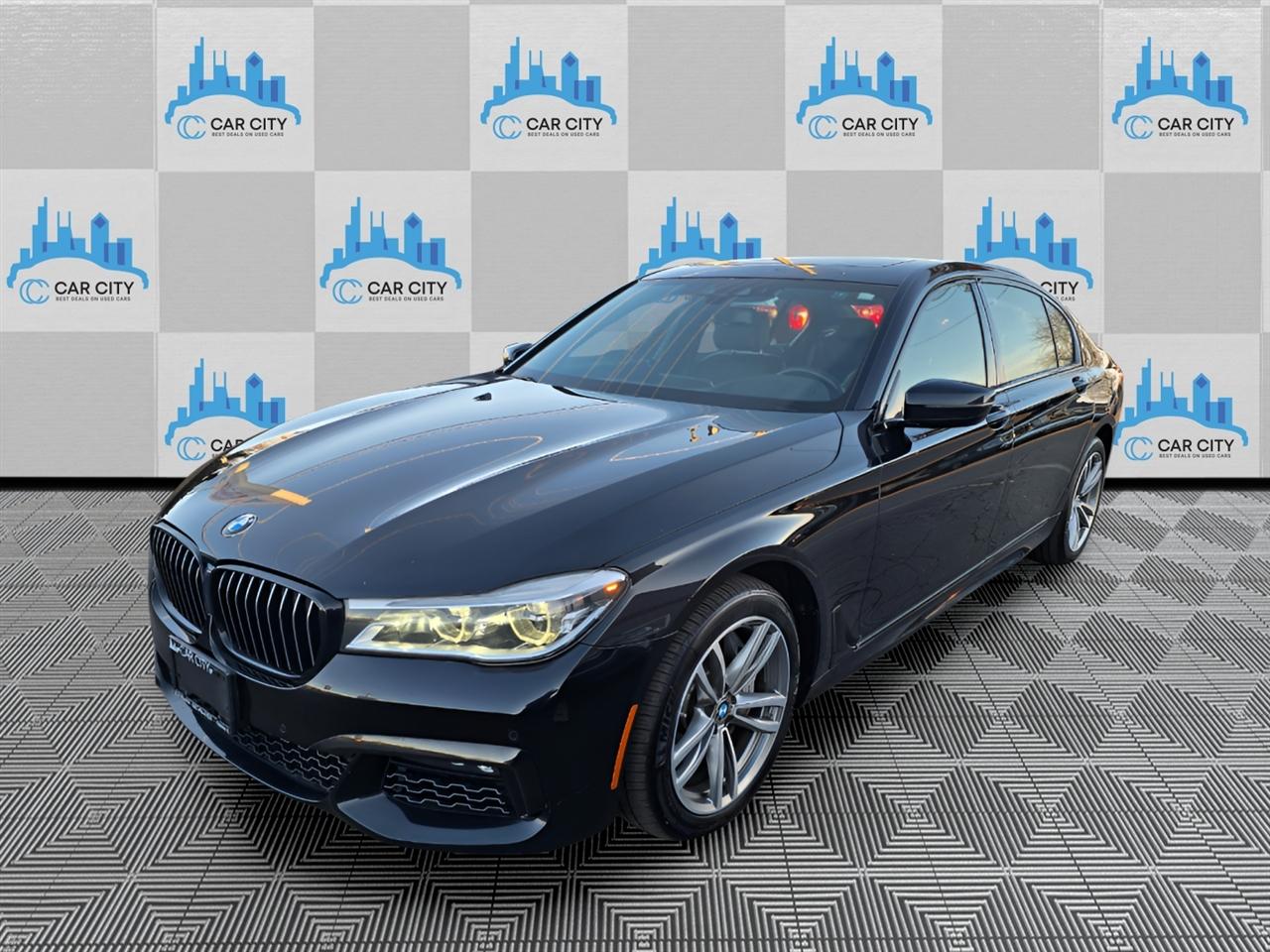 BMW 7-Series 750i xDrive 2019