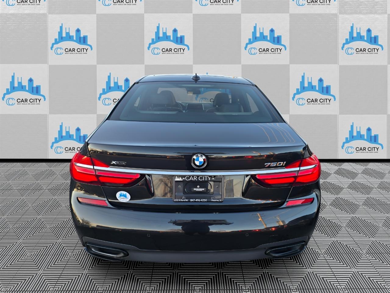 BMW 7-Series 750i xDrive 2019