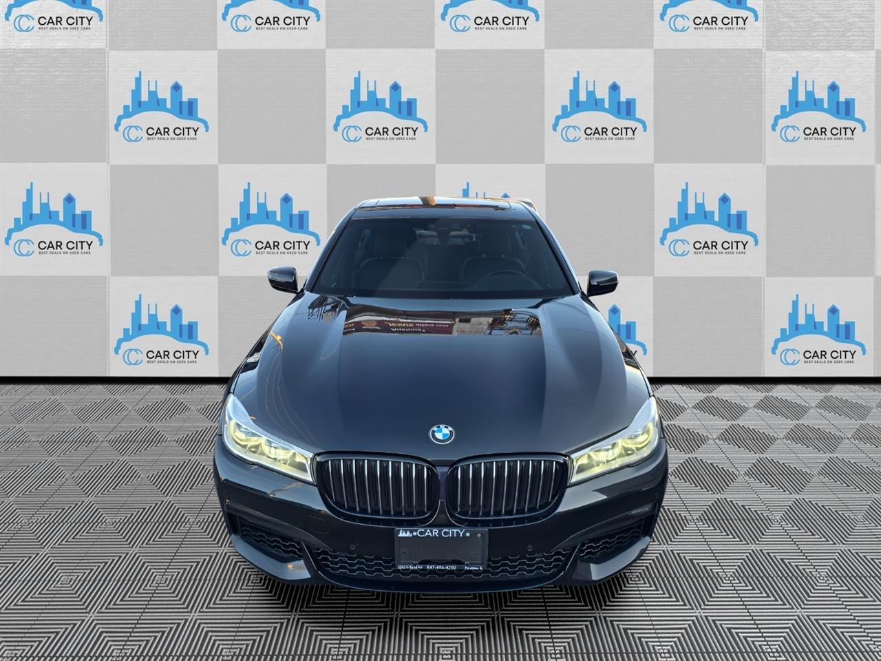 BMW 7-Series 750i xDrive 2019