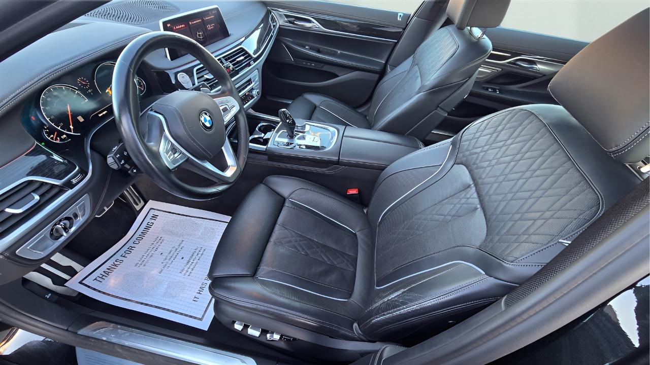 BMW 7-Series 750i xDrive 2019