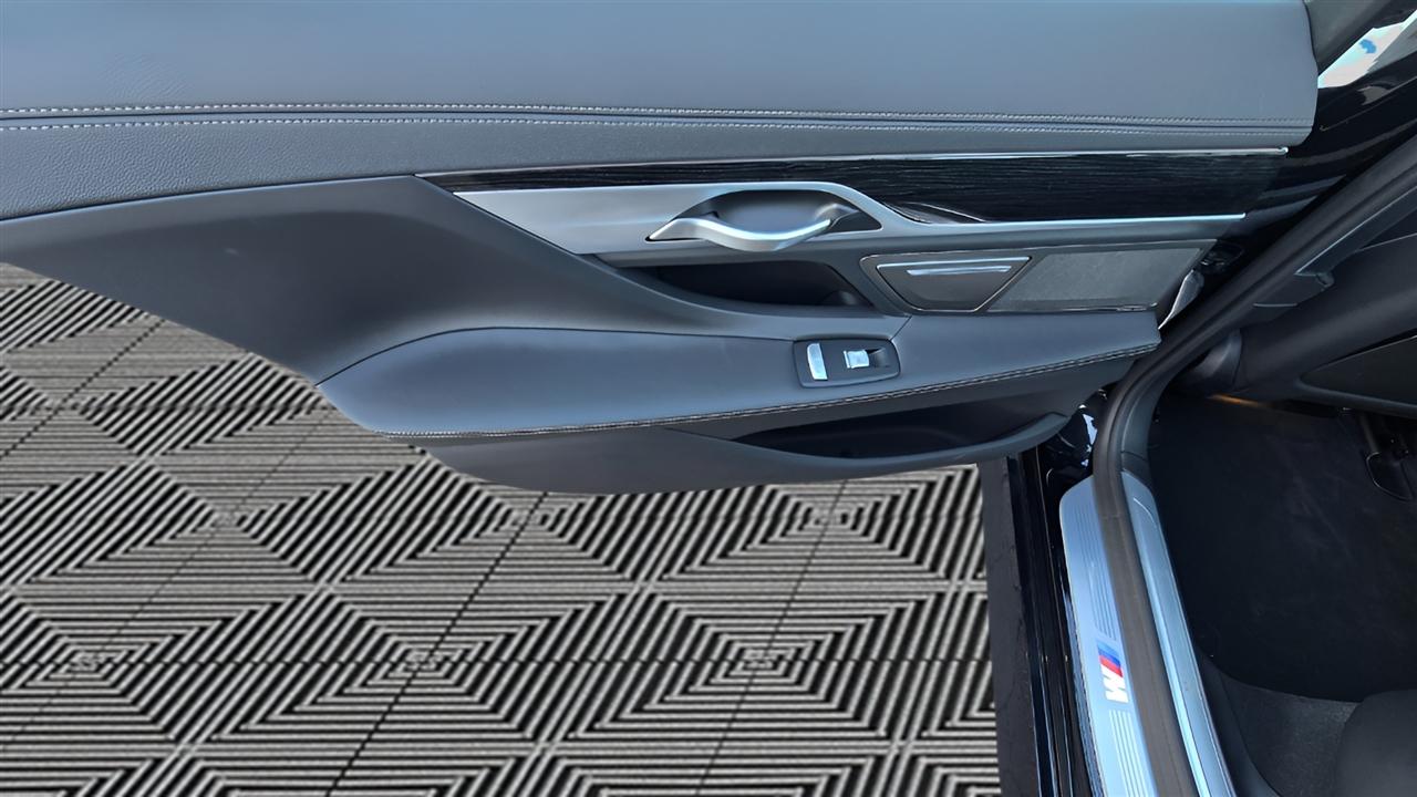 BMW 7-Series 750i xDrive 2019