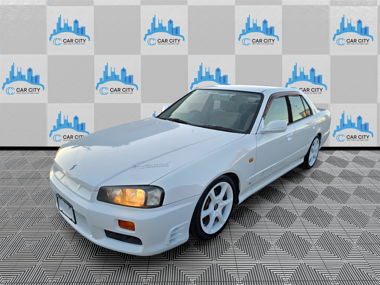 Nissan Skyline  1998