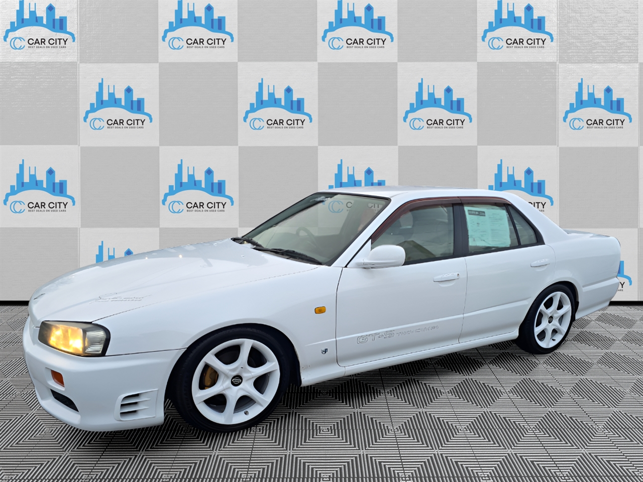 Nissan Skyline  1998