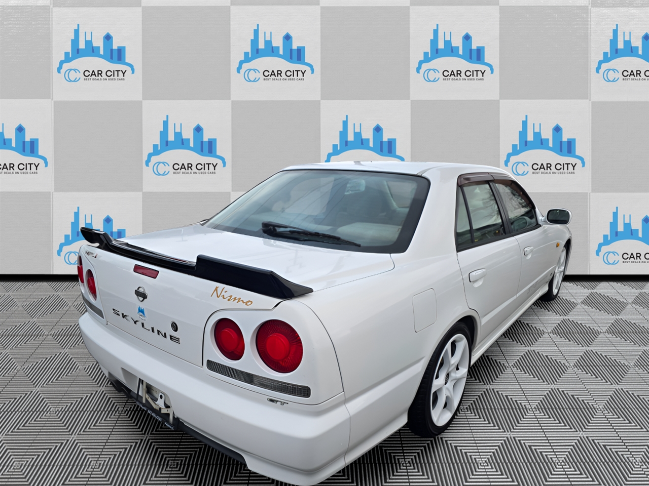 Nissan Skyline  1998