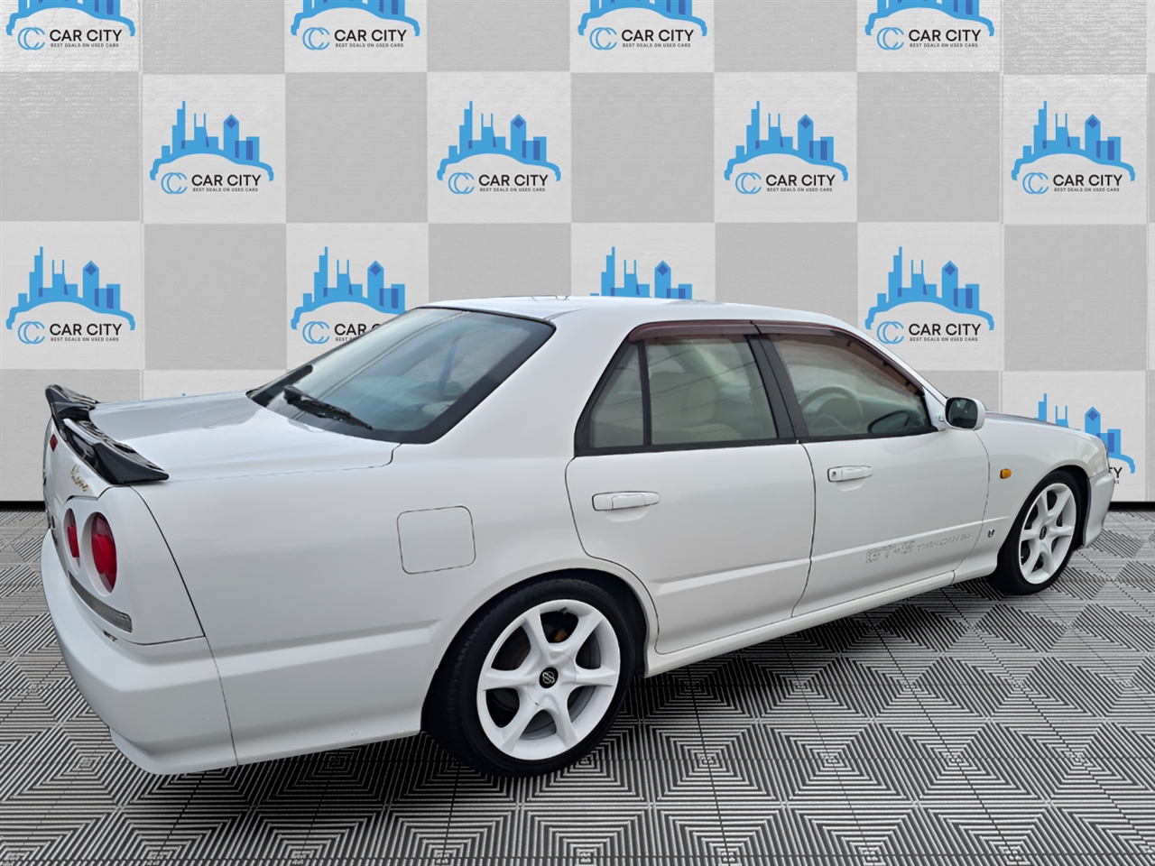 Nissan Skyline  1998