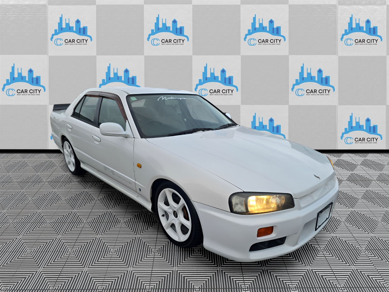 Nissan Skyline  1998