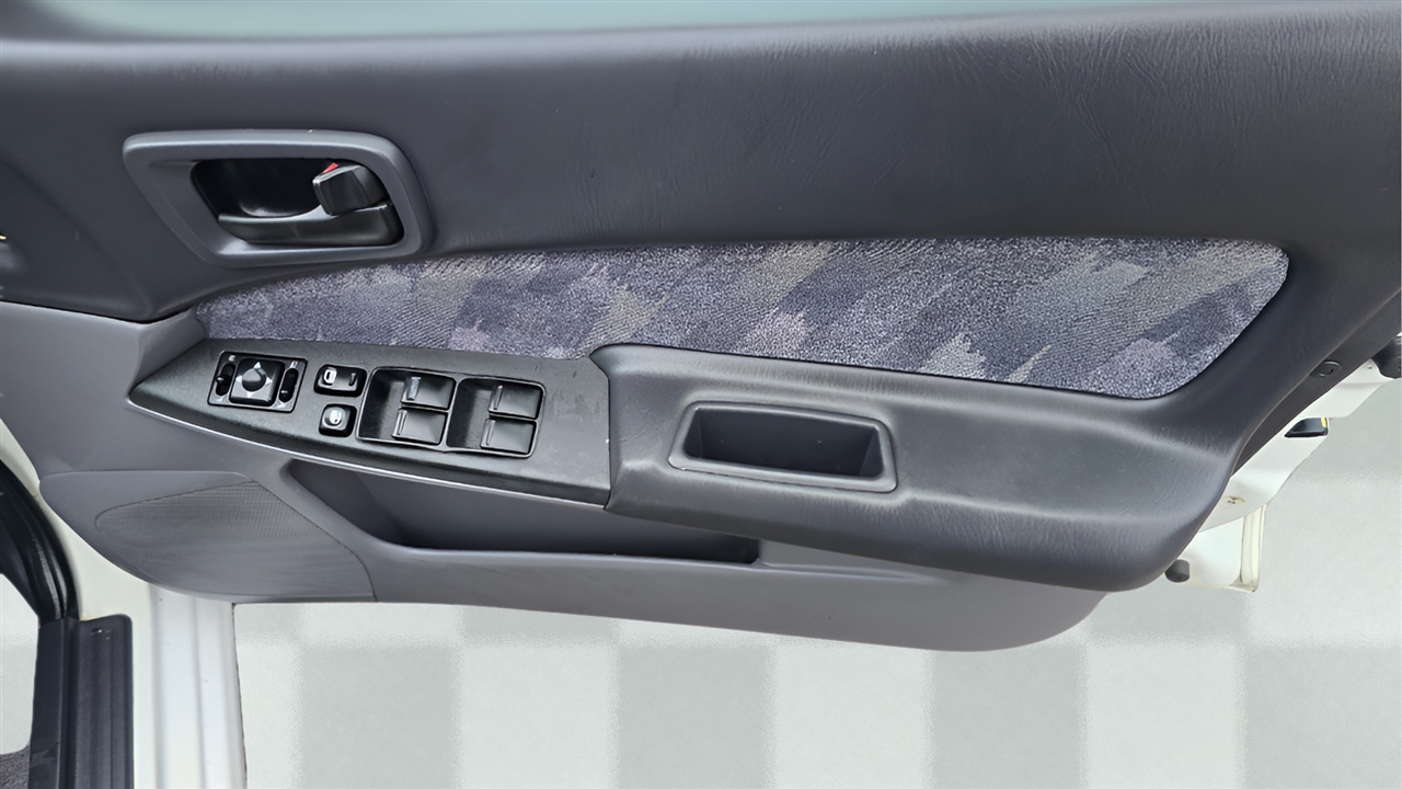 Nissan Skyline  1998